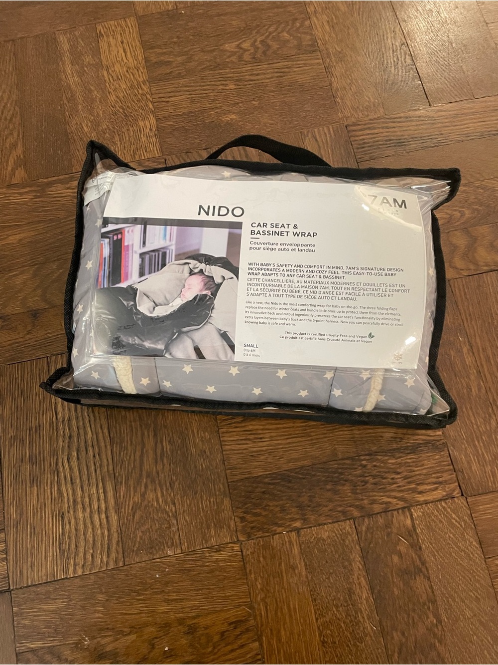 7am Enfant NIDO bassinet wrap stars